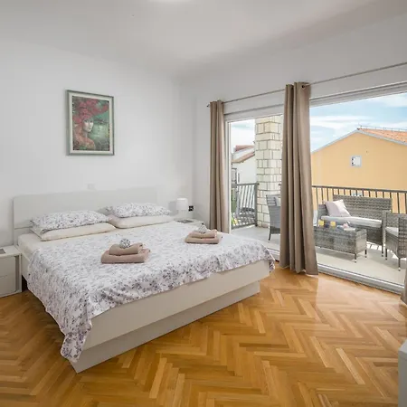 Anelli Villa *